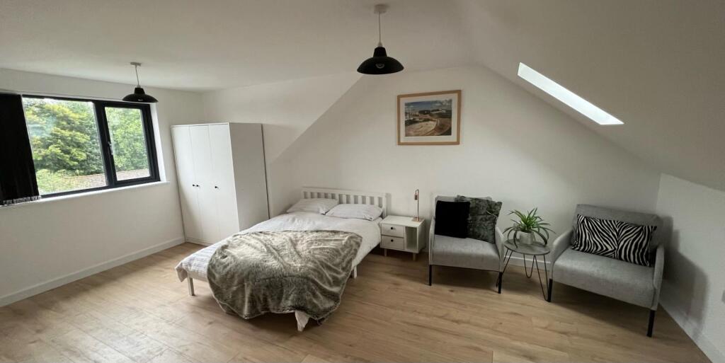 Main image of property: Room @ Courtney Road, Kingswood, Bristol