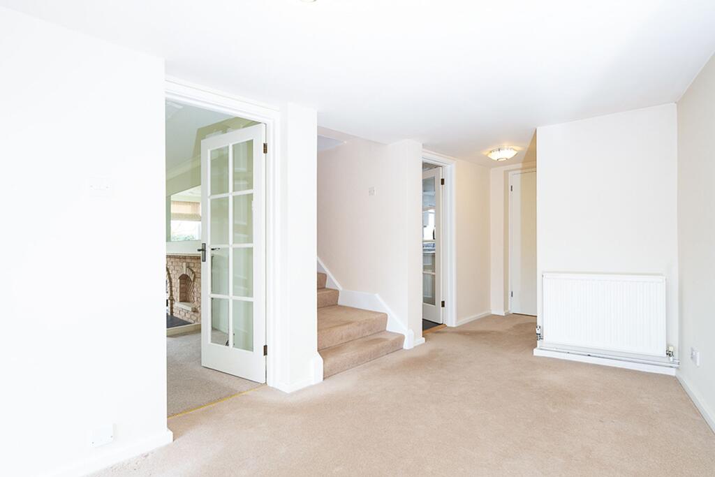 Additional property image - Common Road, Stock, CM4