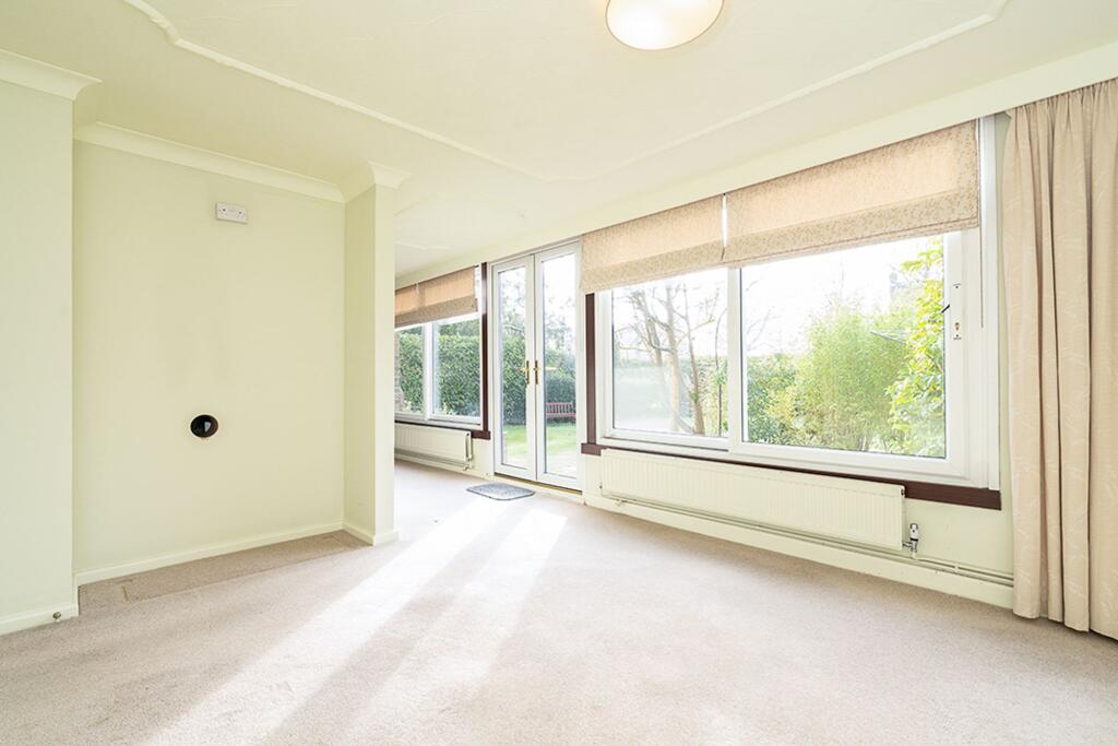 Additional property image - Common Road, Stock, CM4