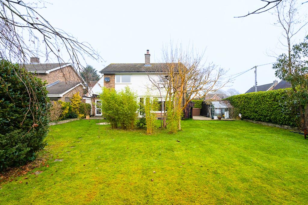 Additional property image - Common Road, Stock, CM4