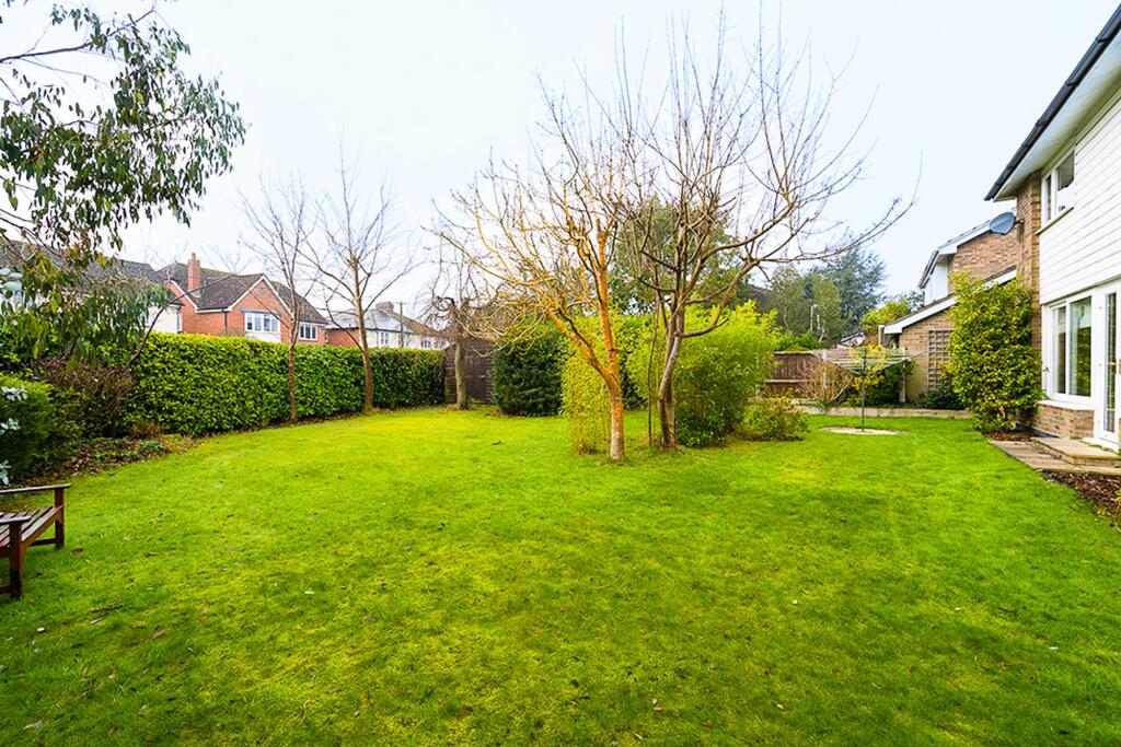 Additional property image - Common Road, Stock, CM4