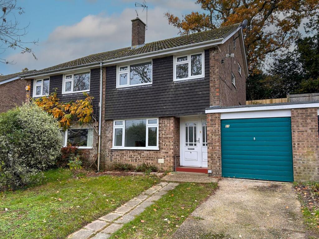 Main image of property: Grenville Close, Ringwood, BH24