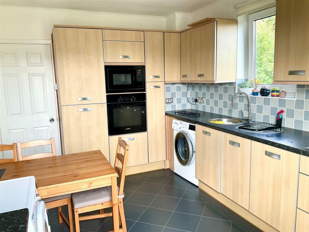 Additional property image - London Road, River
