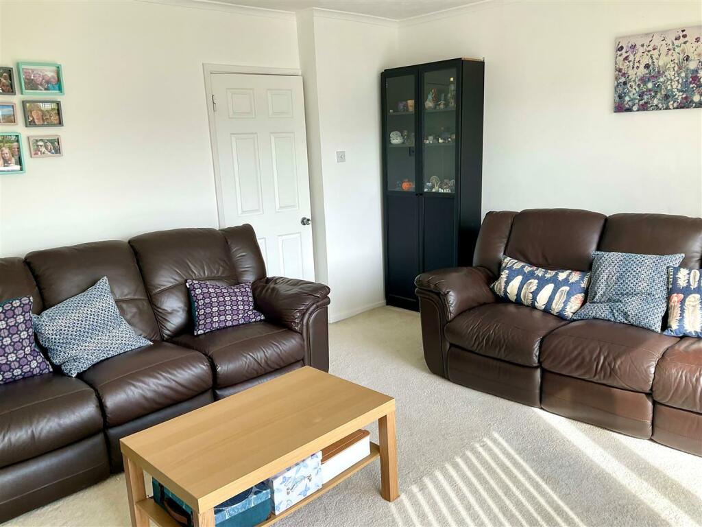 Additional property image - London Road, River