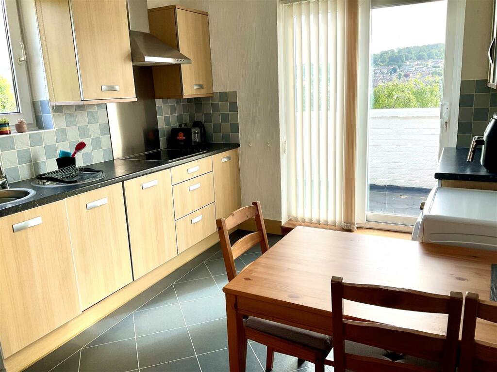 Additional property image - London Road, River