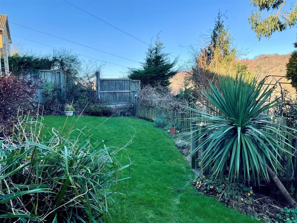 Additional image 22 of Briar Close, River