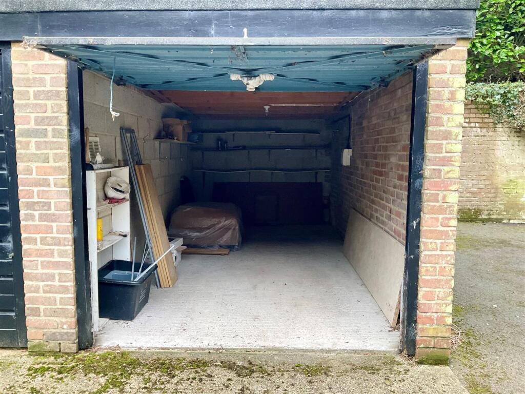 Additional property image - River Court Lewisham Road, River