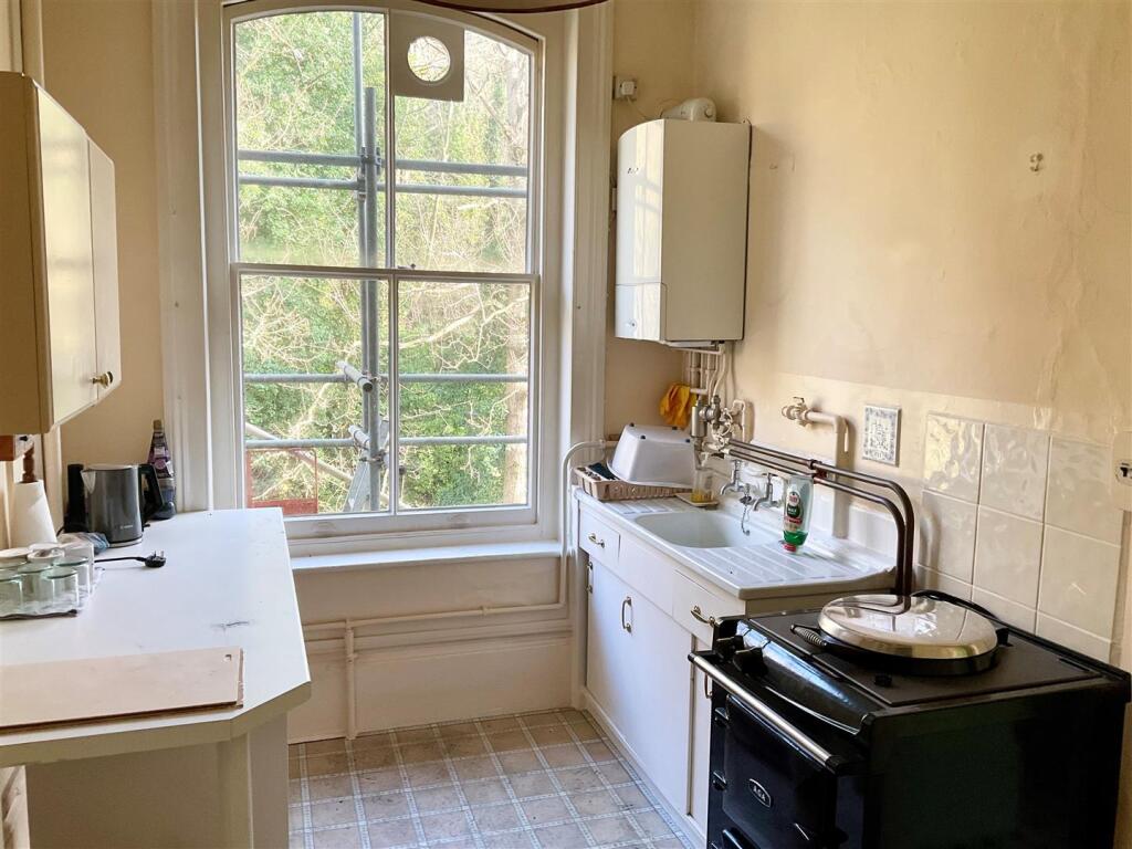 Additional property image - 9 Victoria Park, Dover