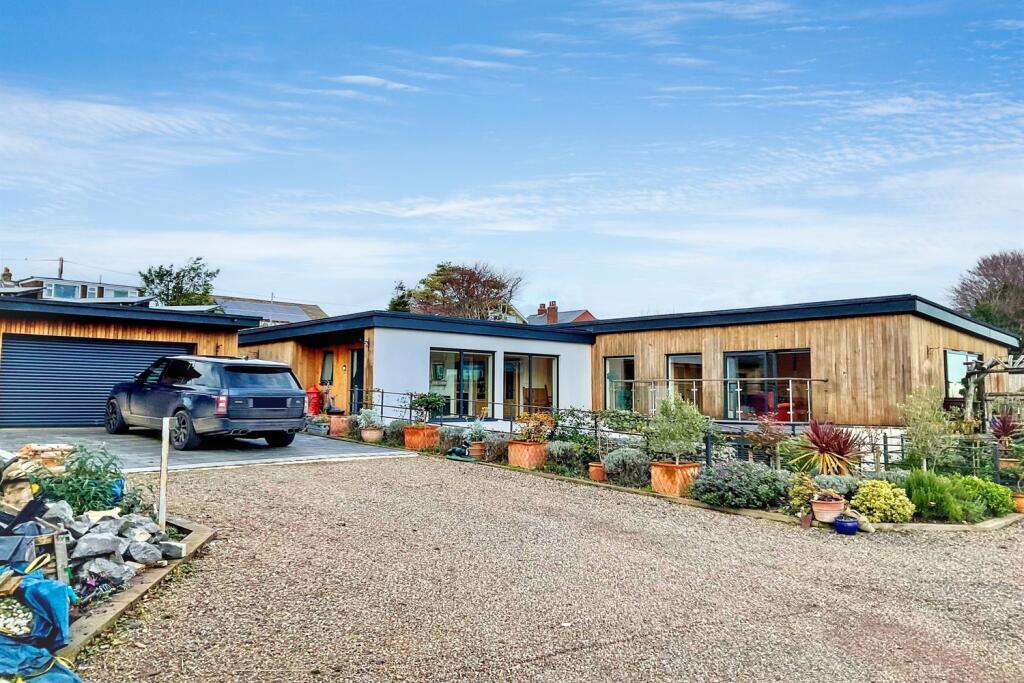 Main image of property: Sunvalley View, Station Road, St Margarets-At-Cliffe CT15