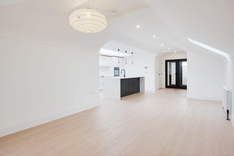 Additional property image - Flat 5, Christchurch Road, Boscombe East, Bournemouth