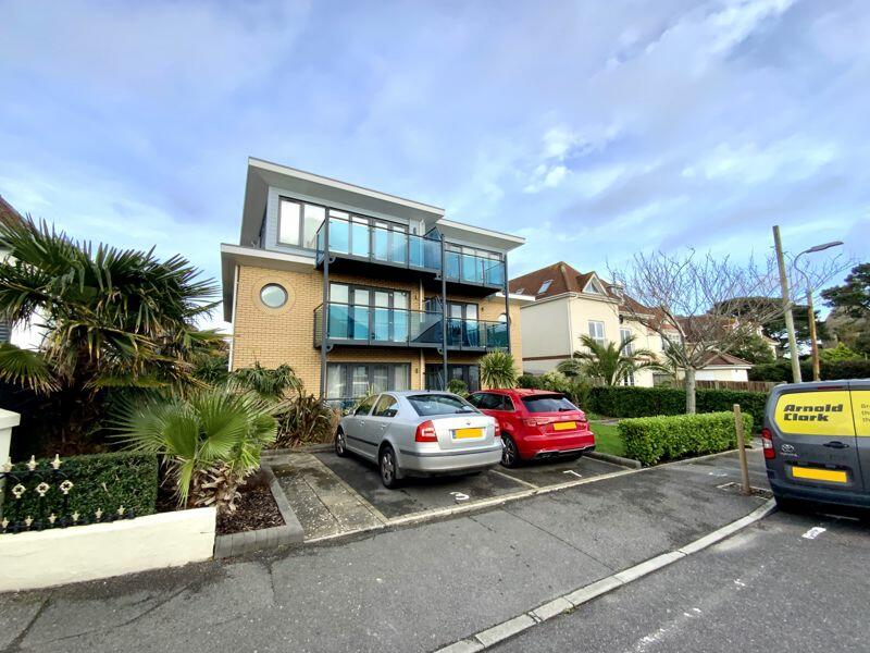 2 bedroom flat for sale in Burtley Road, Southbourne, Bournemouth, BH6