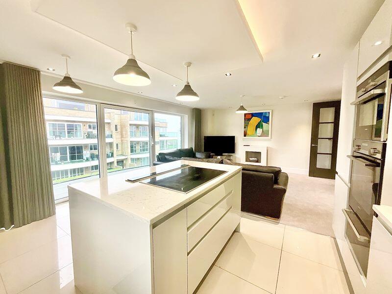 Additional property image - Boscombe Overcliff Drive, Bournemouth