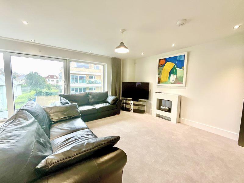 Additional property image - Boscombe Overcliff Drive, Bournemouth