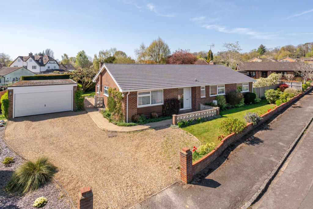Main image of property: Rivacres, Whitchurch Hill, Reading, Oxfordshire, RG8