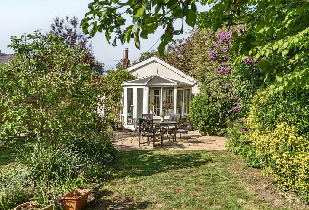 Main image of property: Manor Farm Lane, Tidmarsh, Reading, Berkshire, RG8