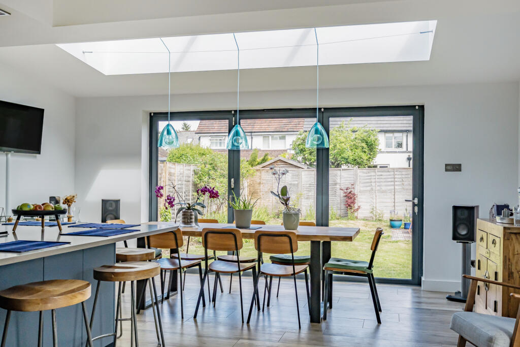 Main image of property: Meadow Lane, Pangbourne, Reading, Berkshire, RG8