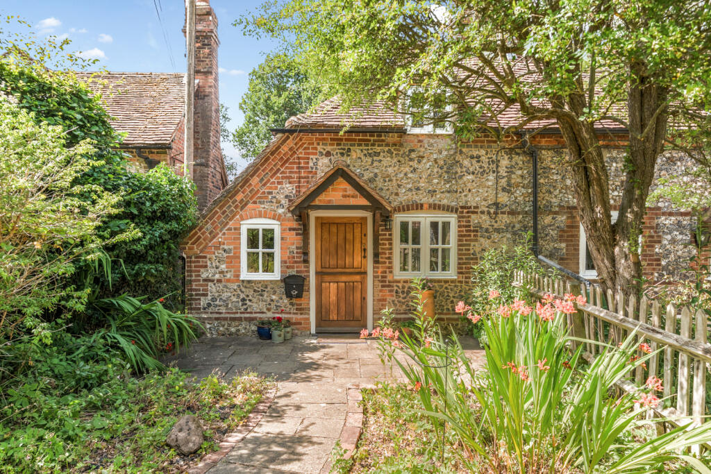 Main image of property: Newtown, Upper Basildon, Reading, Berkshire, RG8