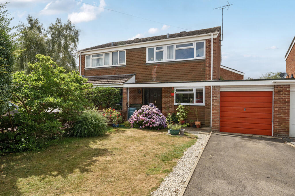 Main image of property: Kennedy Drive, Pangbourne, Reading, Berkshire, RG8