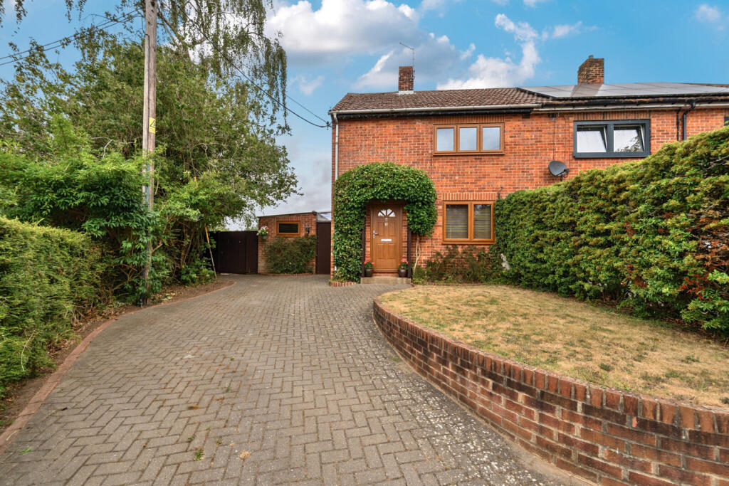 Main image of property: Manor Road, Whitchurch on Thames, Reading, Oxfordshire, RG8