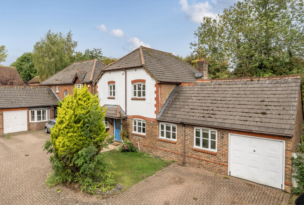 Main image of property: Whitewalls Close, Compton, Newbury, Berkshire, RG20