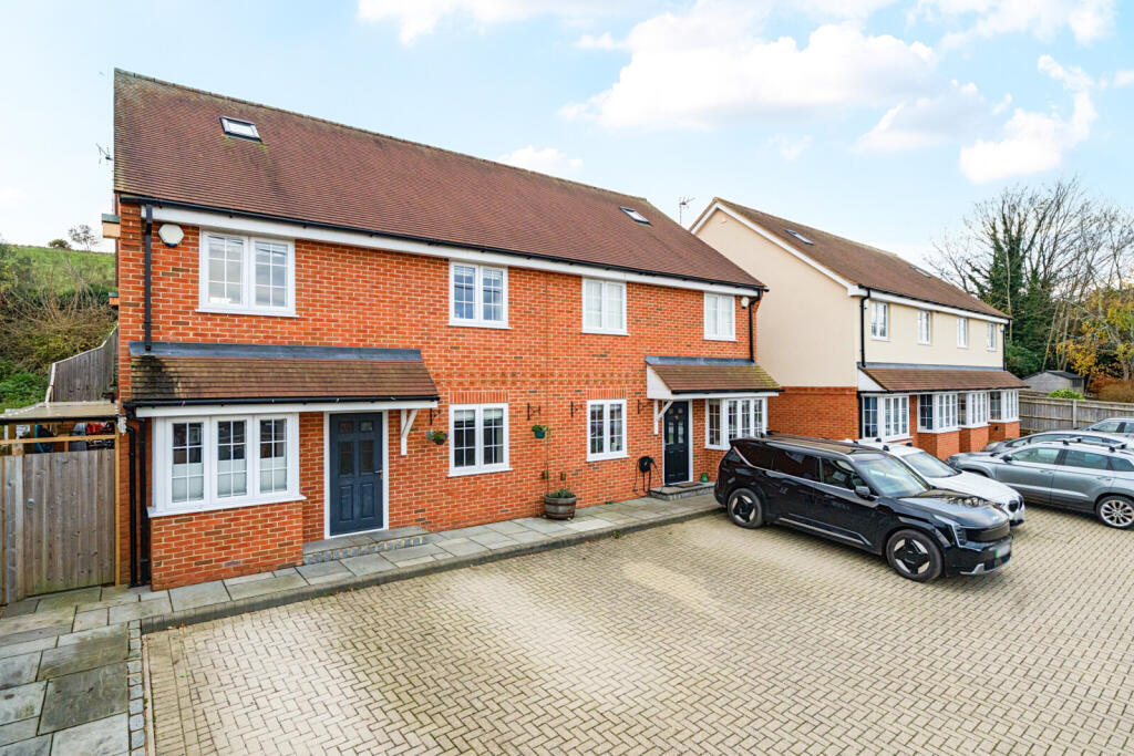 Main image of property: Cleeve Down, Goring, Reading, Oxfordshire, RG8
