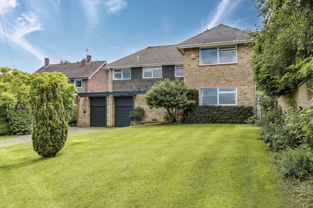 Main image of property: Birling Road, Tunbridge Wells, TN2