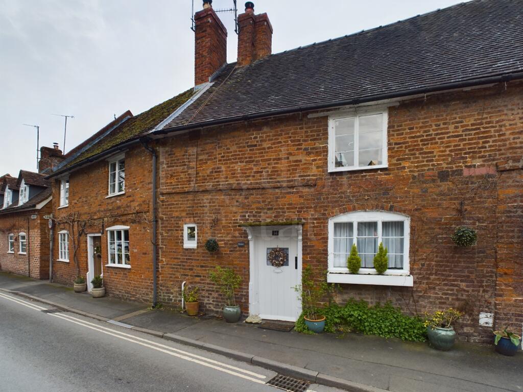 3 bedroom terraced house for sale in Church Street, Tenbury Wells, WR15