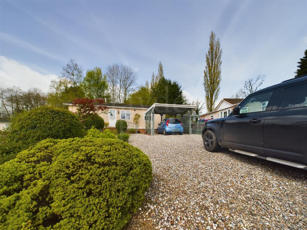 2 bedroom park home for sale in Pool Lane Clows Top, DY14 9NT, DY14