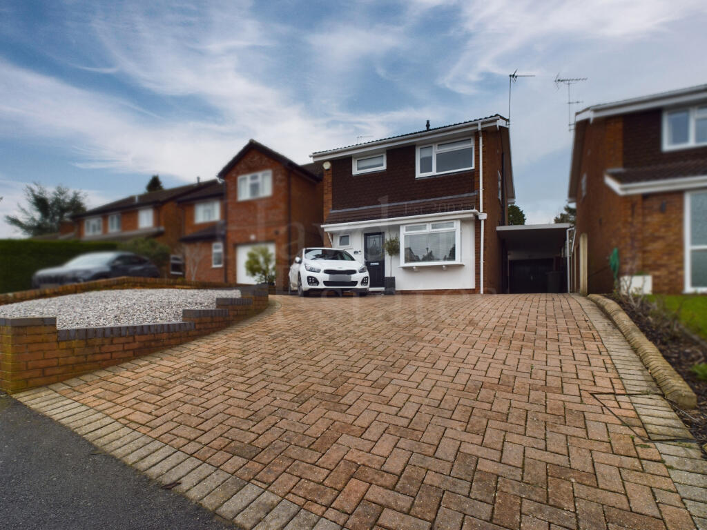 Main image of property: Pineridge Drive, Kidderminster, DY11 6BQ