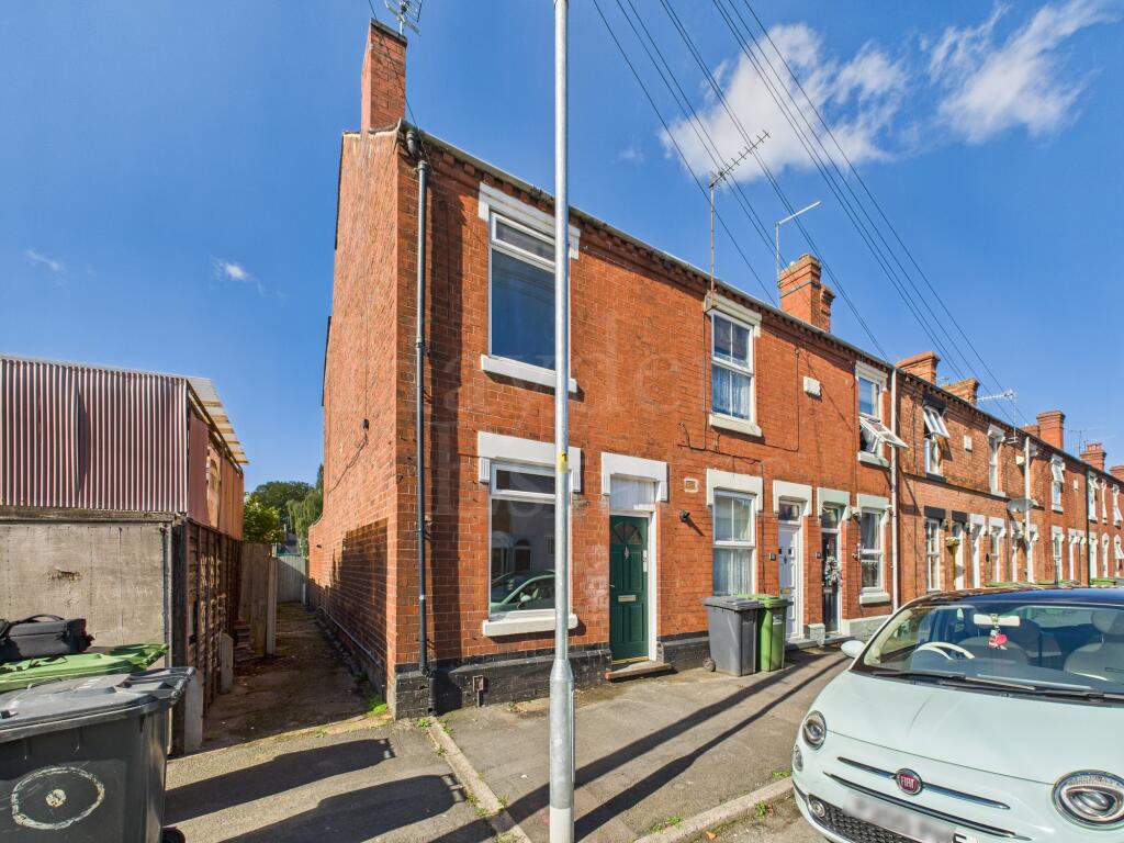 Main image of property: Peel Street, Kidderminster, DY11 6UG