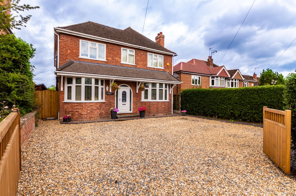 4 bedroom detached house for sale in Habberley Road, Bewdley, DY12