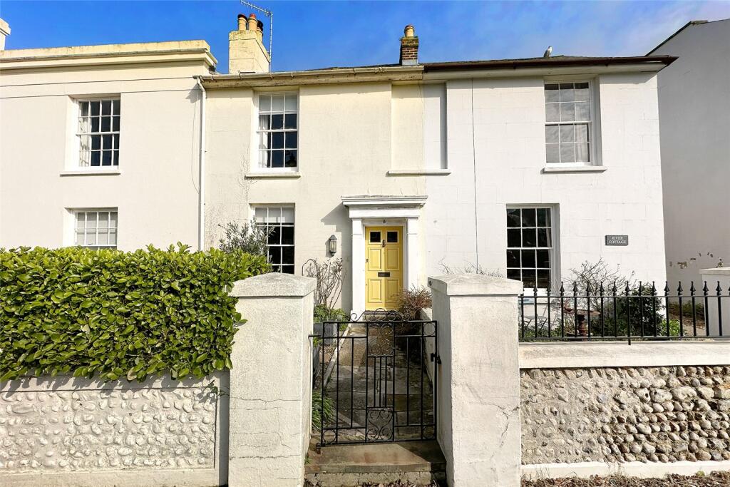 2 bedroom terraced house for sale in River Road, Littlehampton, West