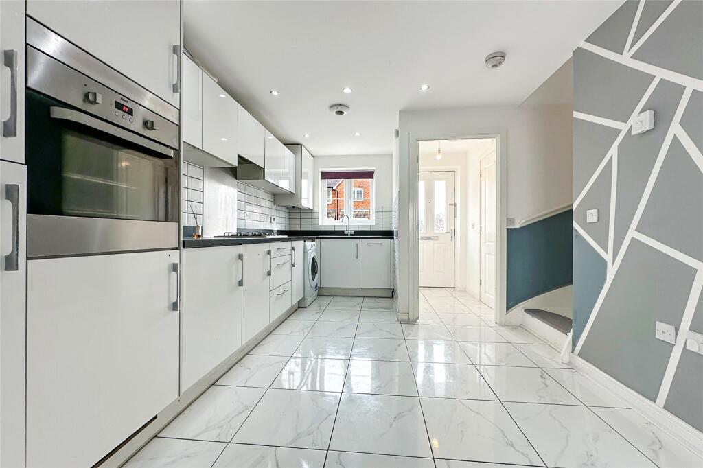 Additional property image - Constable Gardens, Littlehampton, West Sussex
