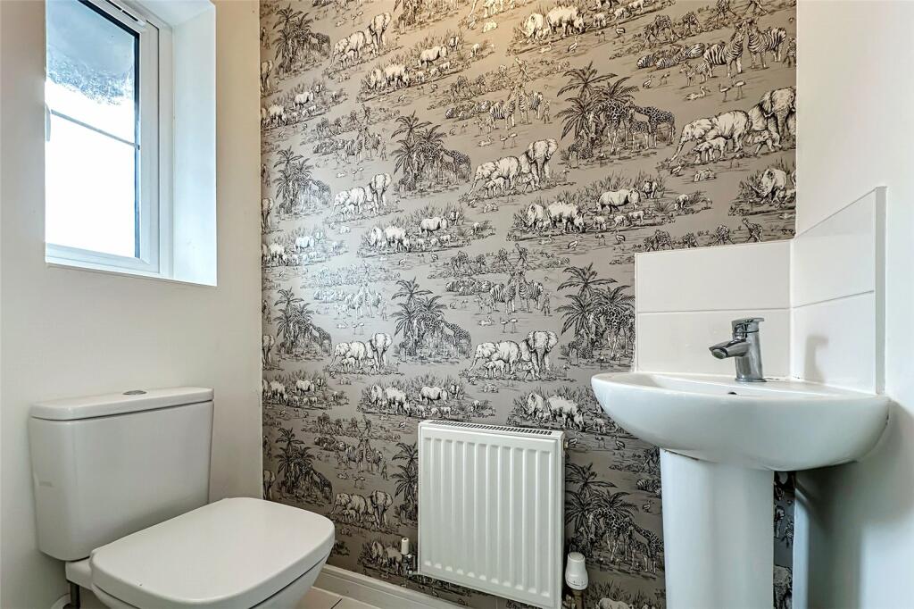 Additional property image - Constable Gardens, Littlehampton, West Sussex