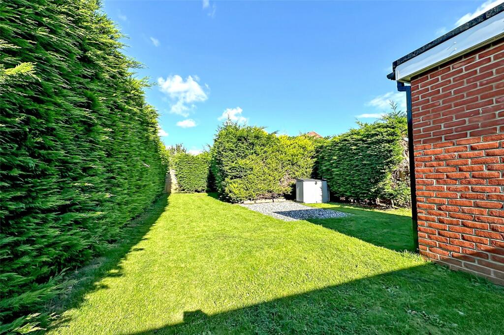 Additional property image - Fastnet Way, Littlehampton, West Sussex