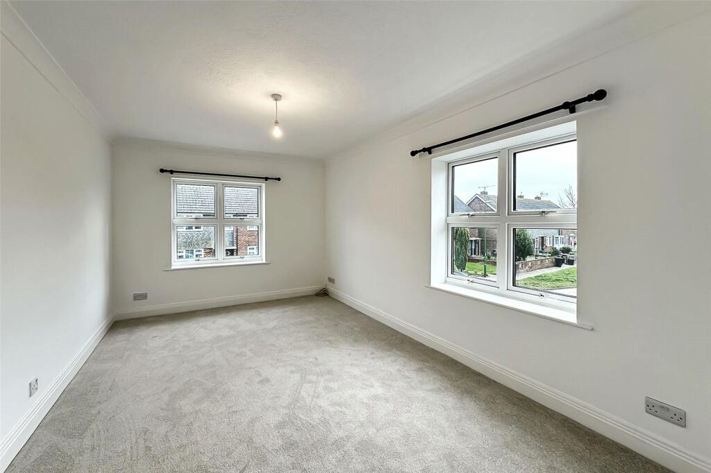 Additional property image - The Pines, 34 Sussex Street, Littlehampton, West Sussex