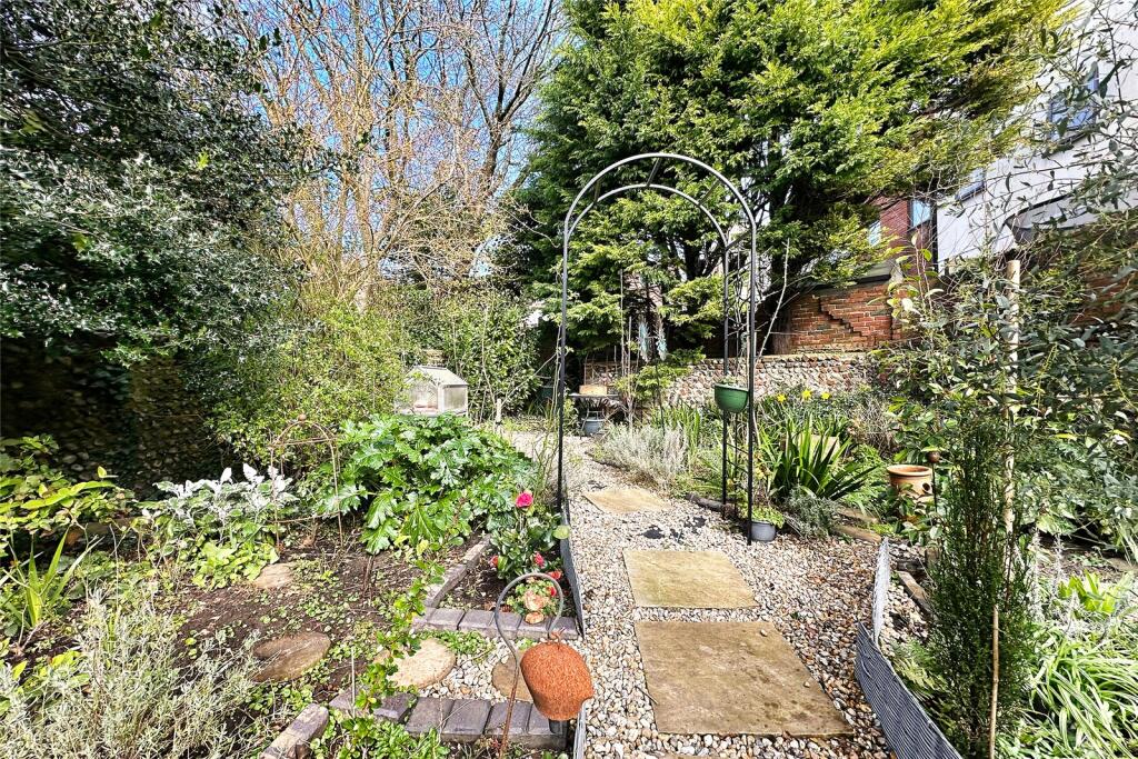 Additional property image - River Road, Littlehampton, West Sussex