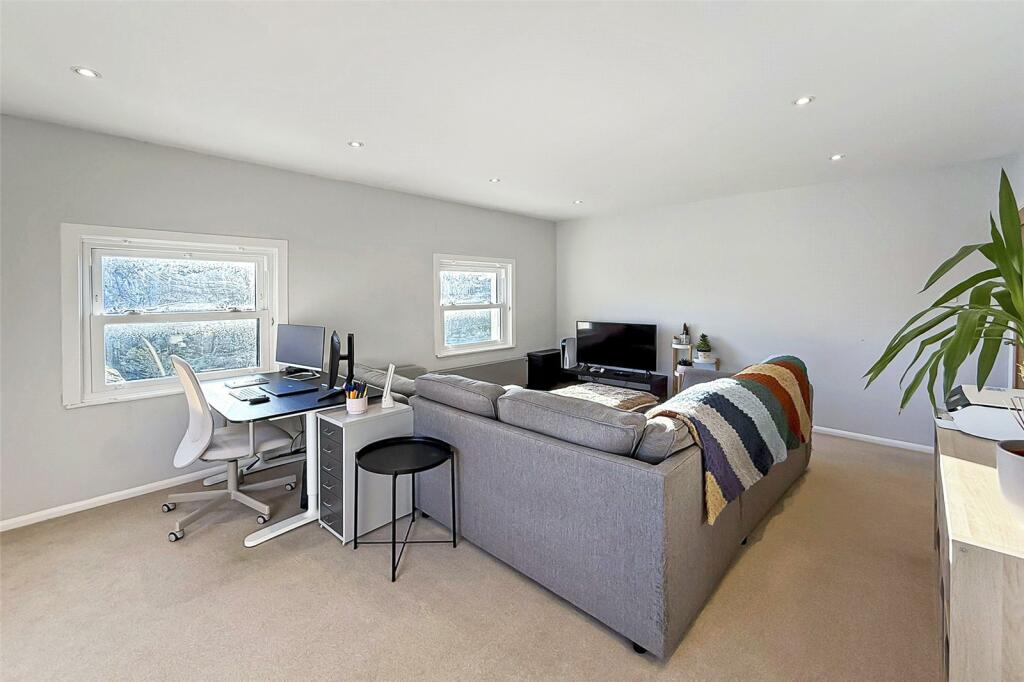 Additional property image - Amstel Court, Selborne Road, Littlehampton, West Sussex