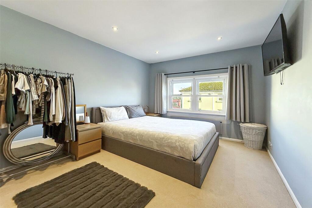 Additional property image - Amstel Court, Selborne Road, Littlehampton, West Sussex