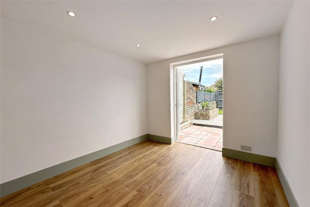Additional property image - Beaconsfield Road, Littlehampton, West Sussex
