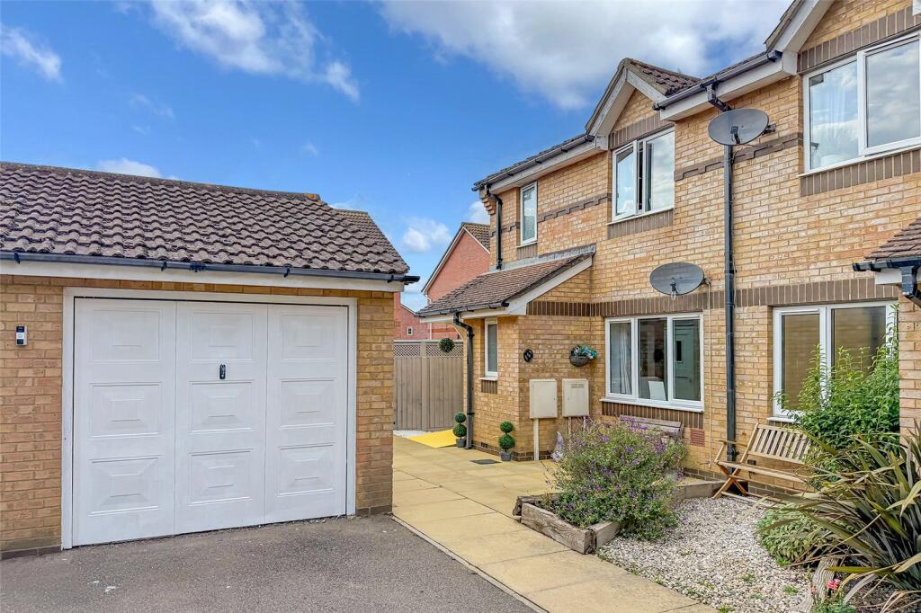 Main image of property: Larkspur Close, Littlehampton, West Sussex