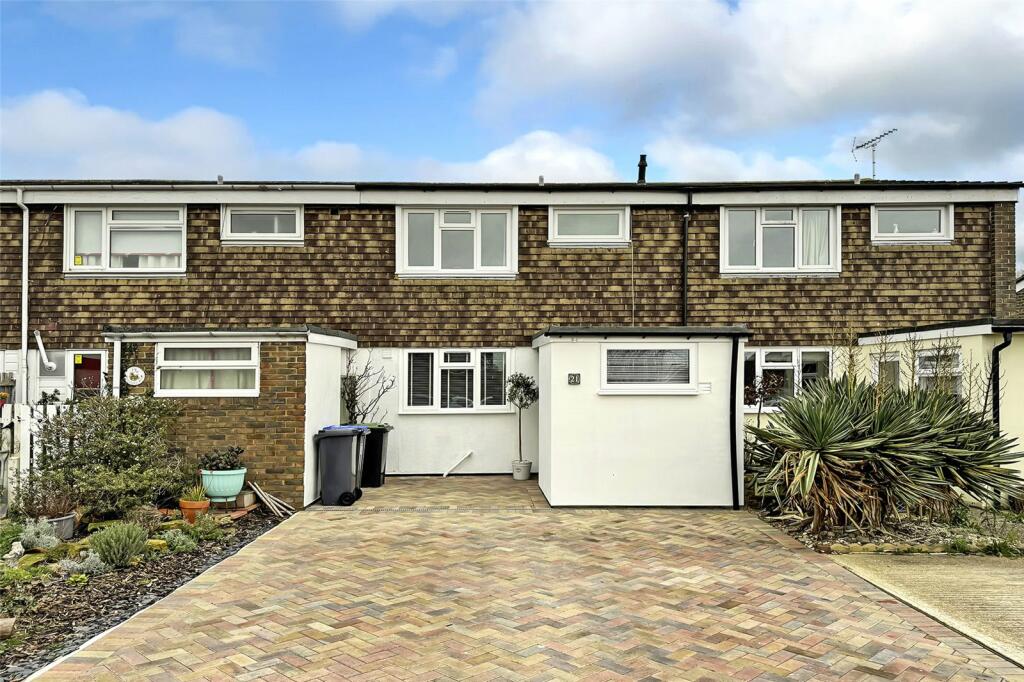 3 bedroom terraced house for sale in Pentland Road, Worthing, West Sussex, BN13