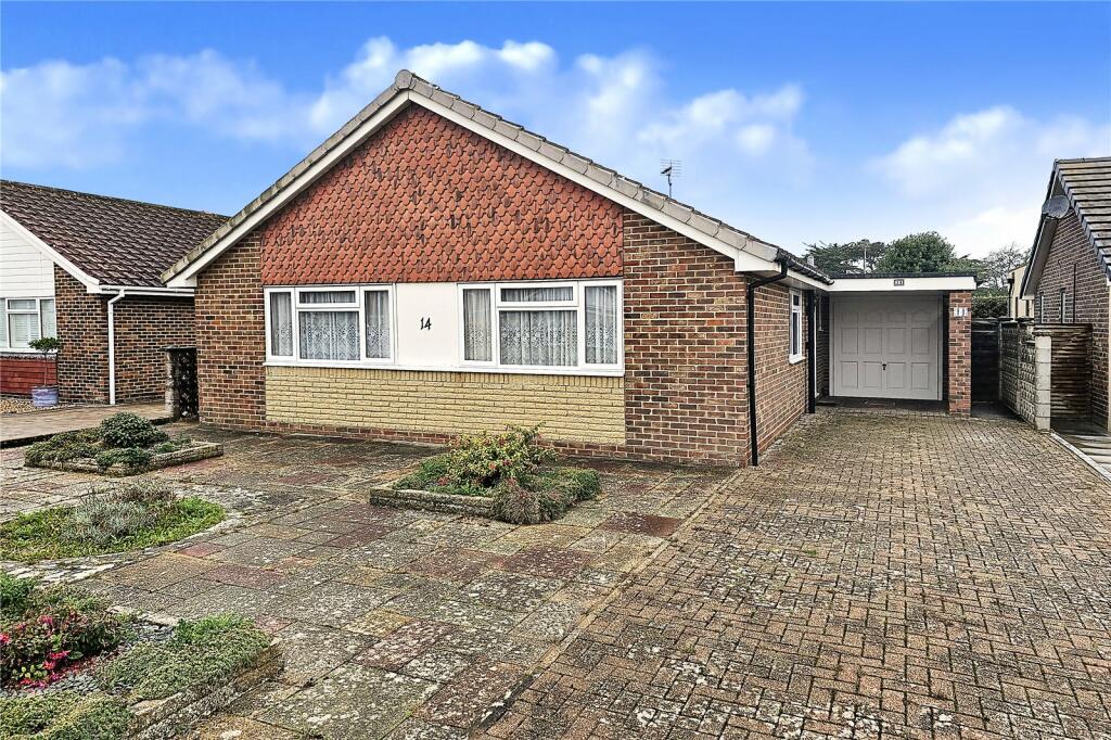 3 bedroom bungalow for sale in Frobisher Way, Rustington, Littlehampton