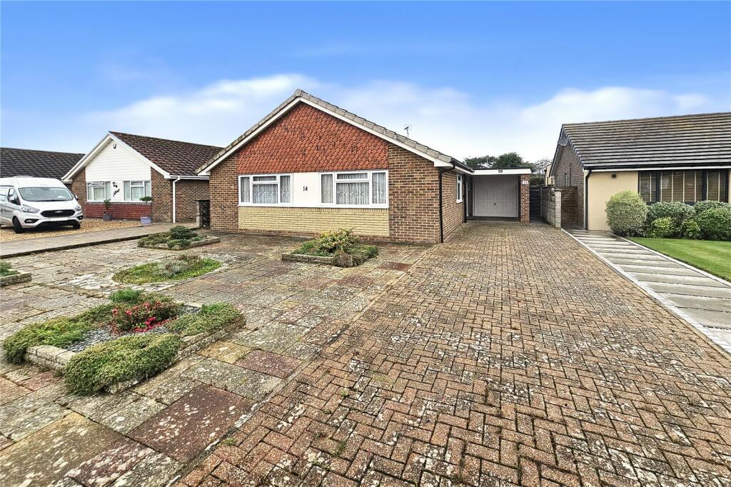 3 bedroom bungalow for sale in Frobisher Way, Rustington, Littlehampton