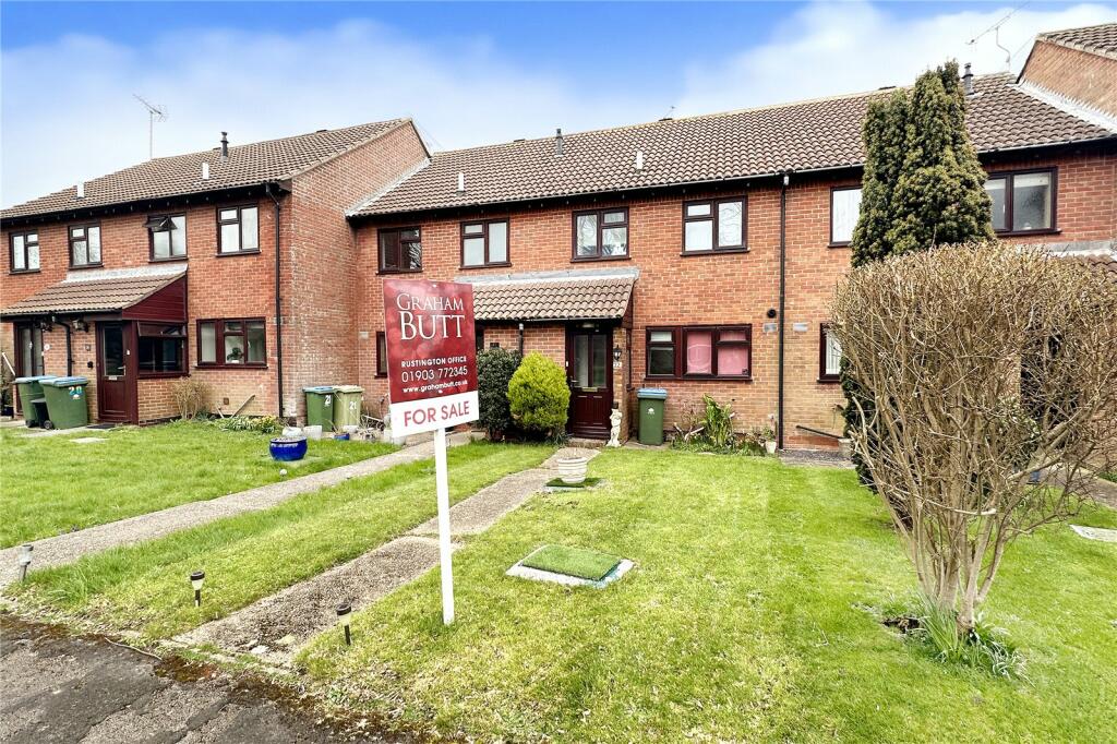 2 bedroom terraced house for sale in Dinsdale Gardens, Rustington