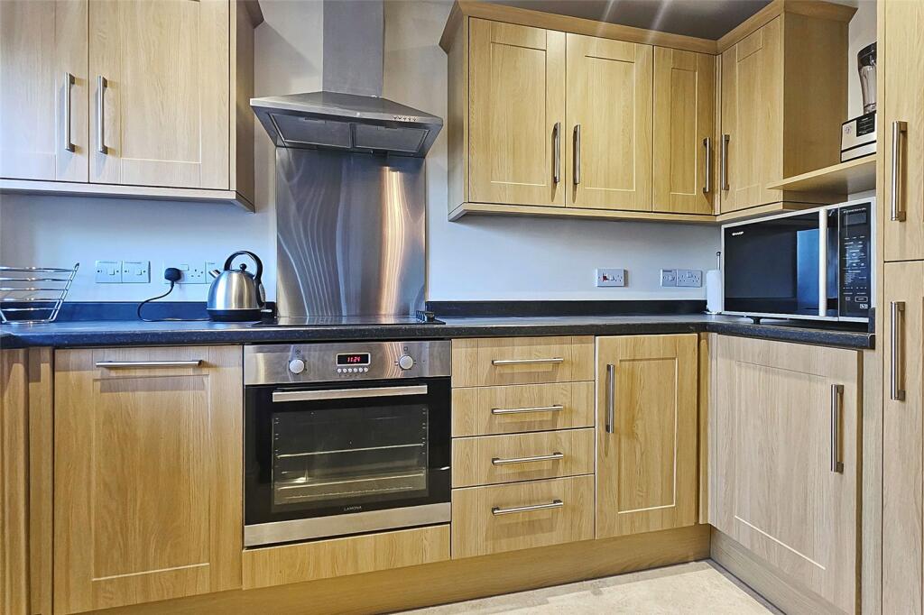 Additional property image - Woodlands Avenue, Rustington, Littlehampton, West Sussex