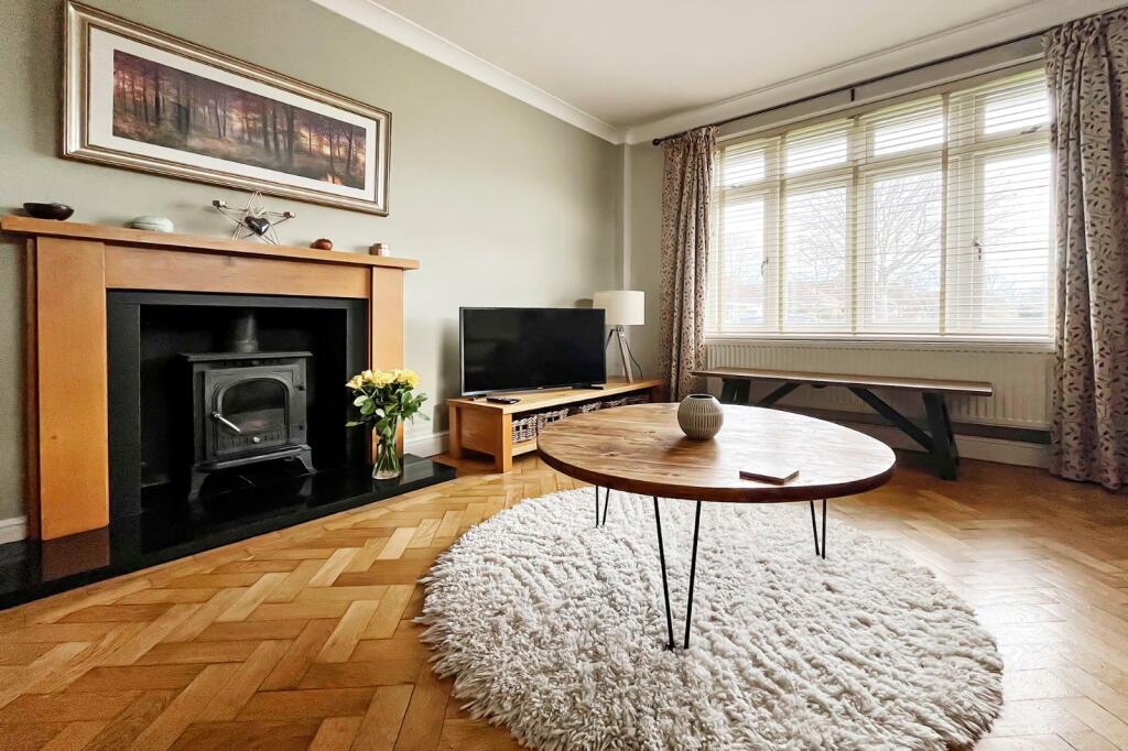 Additional property image - Sea Lane Gardens, Ferring, Worthing, West Sussex
