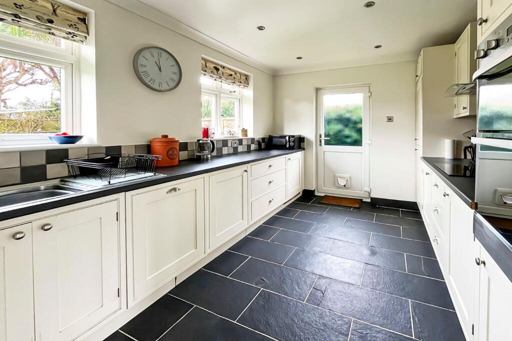 Additional property image - Sea Lane Gardens, Ferring, Worthing, West Sussex