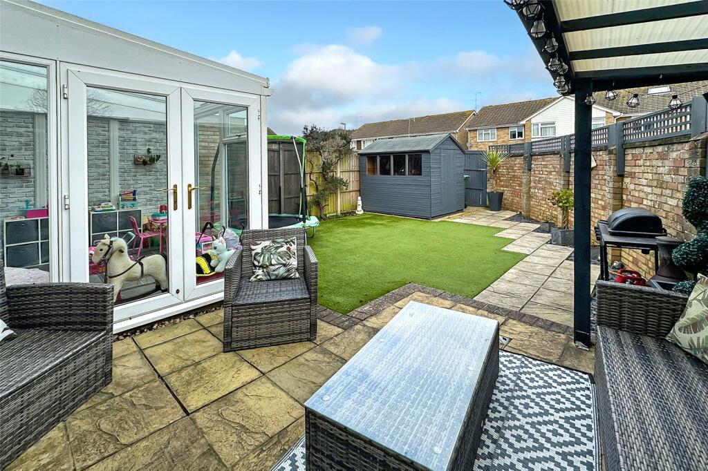 Additional property image - Hide Gardens, Rustington, Littlehampton, West Sussex