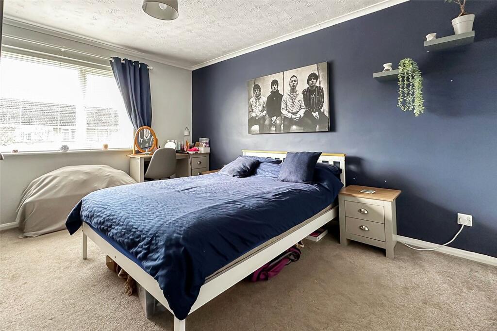 Additional property image - Hide Gardens, Rustington, Littlehampton, West Sussex